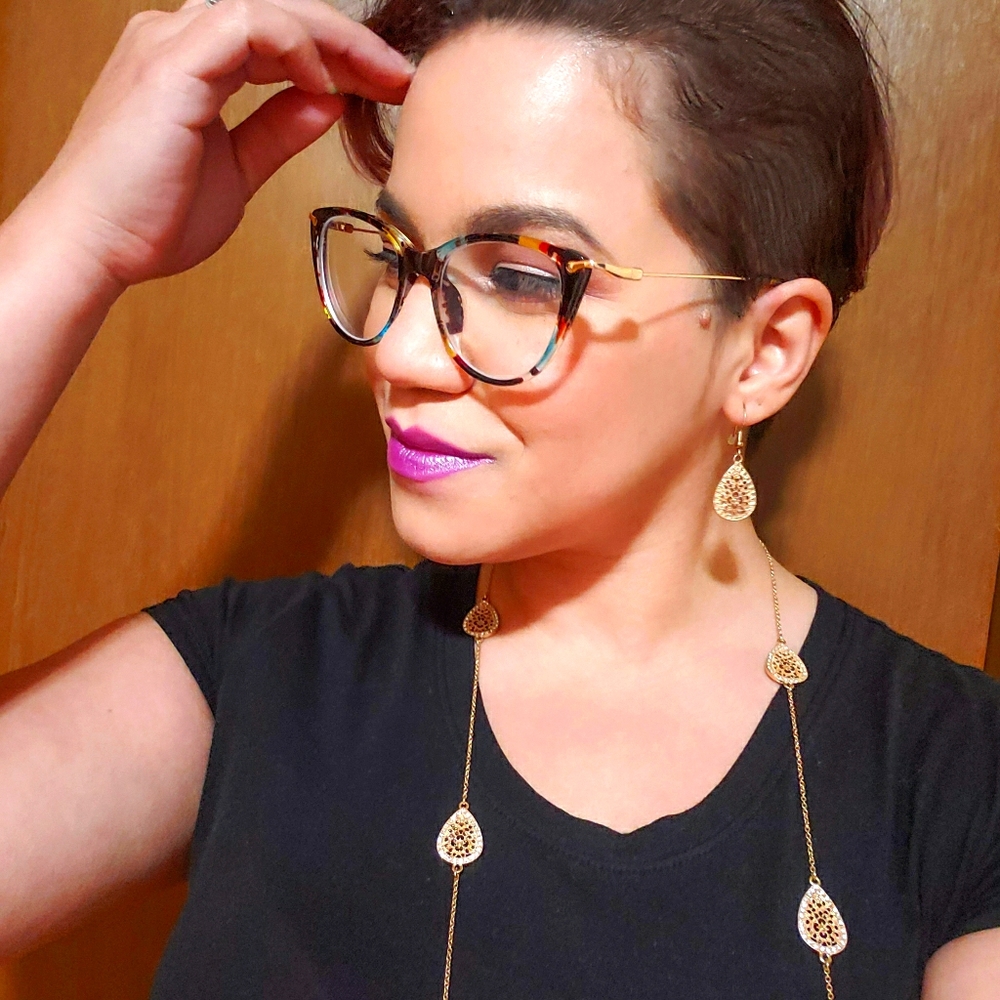 Meet your Posher, Joan